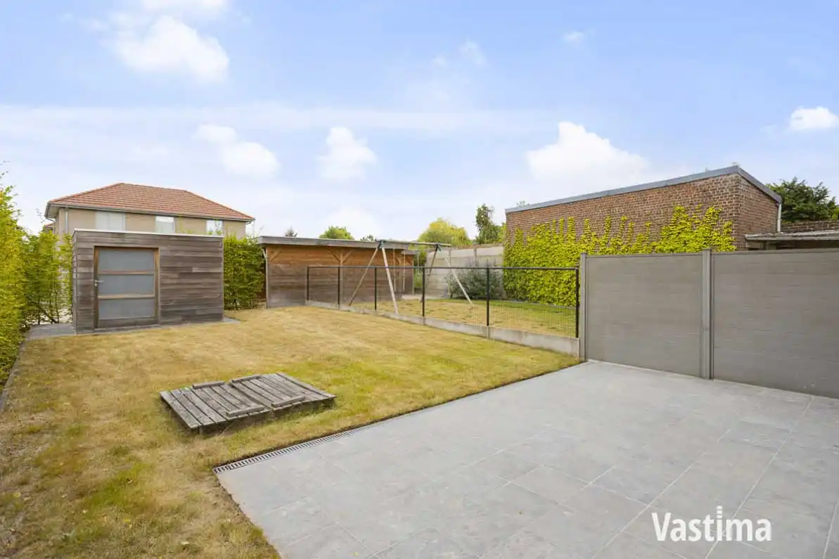 Rustig gelegen gezinswoning met 3 slaapkamers en carport foto 20
