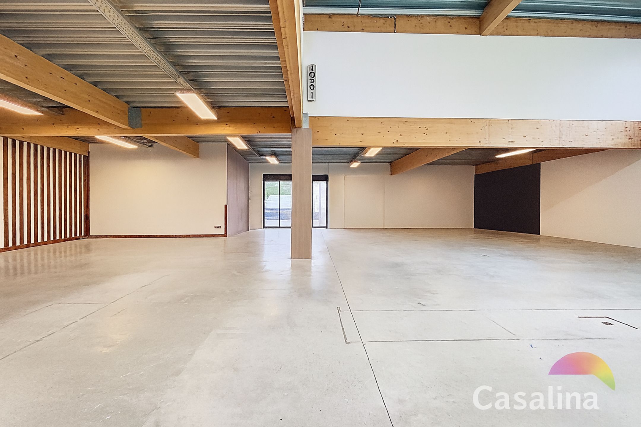 CASALINA Real Estate- Commercieel gelijkvloers van +/- 385m² foto 4