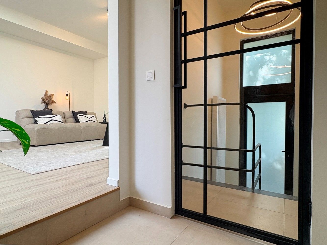 Prachtig gerenoveerde interbellum BEN-woning met diepe, zonnige tuin te Afsnee foto 3