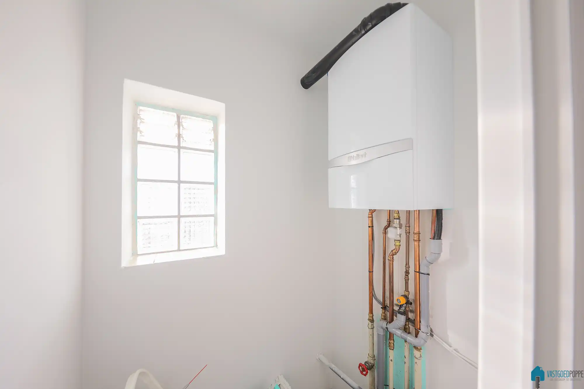 Ruim gerenoveerd appartement met zuid-gericht terras foto 16