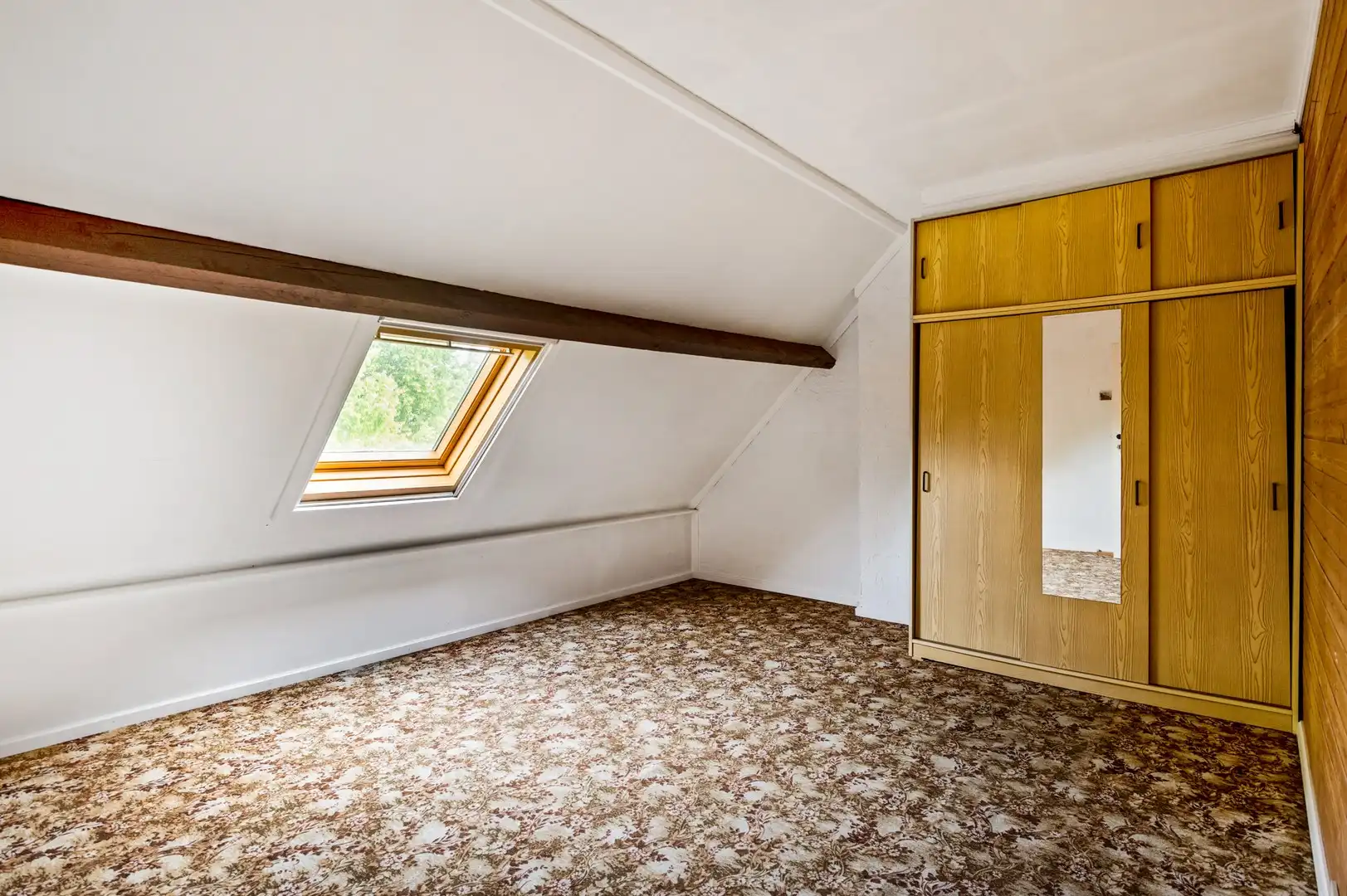 Woning met 4 slpk, garage en zuidgerichte tuin foto 17
