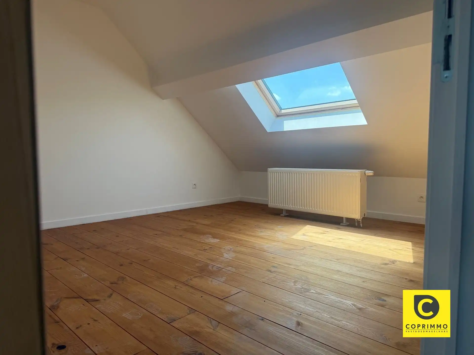 Te renoveren woning met tal van mogelijkheden foto 6
