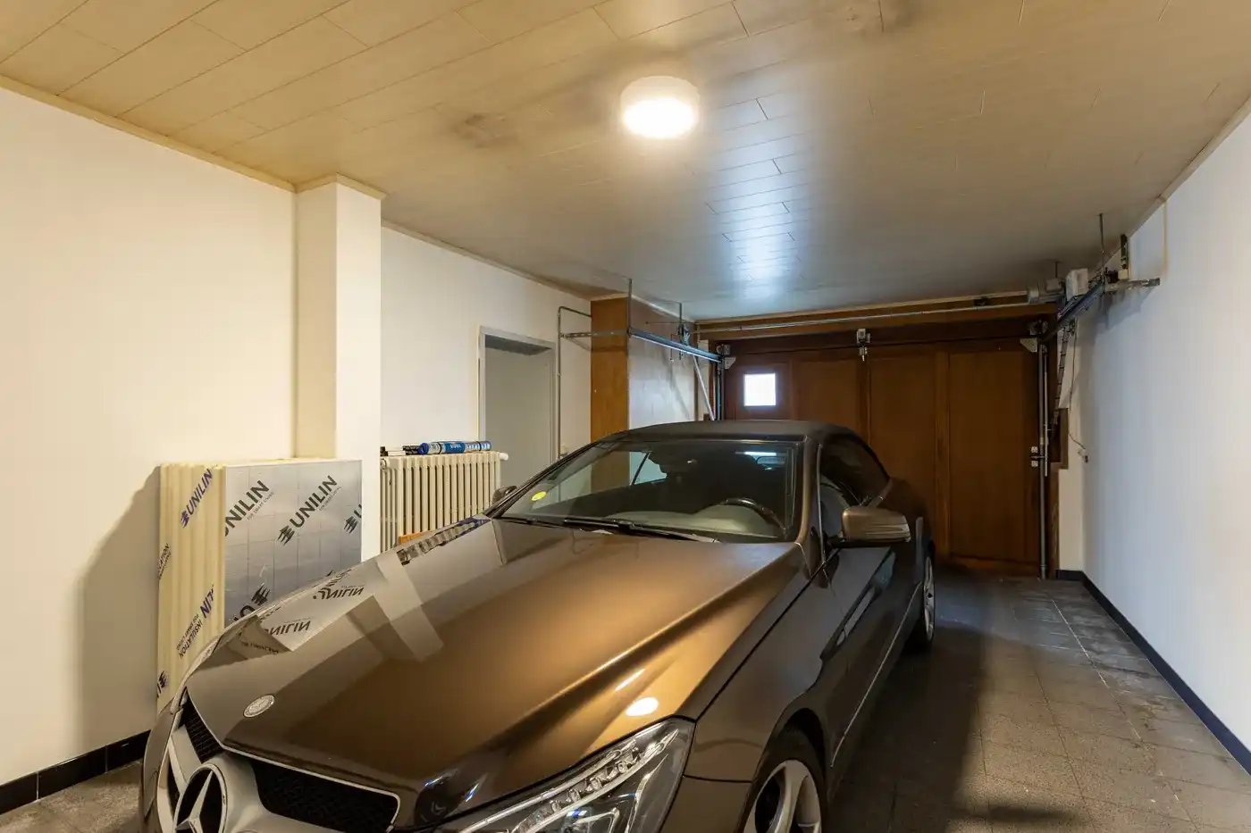 Veelzijdige eigendom met woonst, magazijnen en loft in Bissegem foto 13