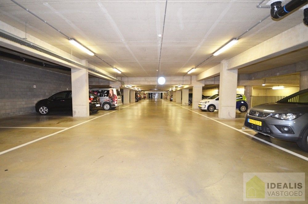 RUIME EN AFGESLOTEN PARKEERPLAATS IN HARTJE PELT ALS ONDERDEEL VAN DE ONDERGRONDSE PARKEERGARAGE FORTE! foto 3