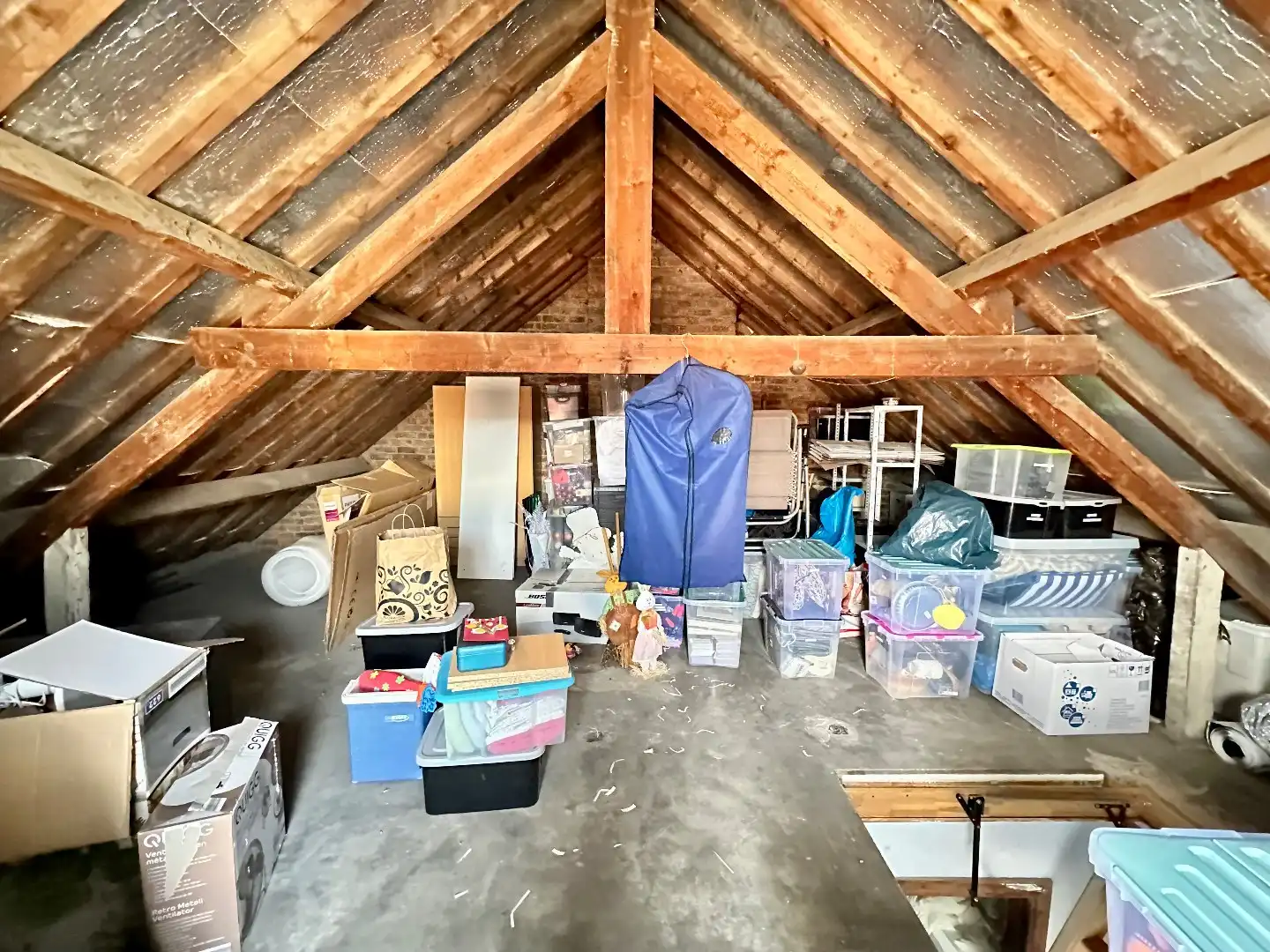 Ruime gezinswoning met 3 slaapkamers, garage en zonnig terras in een rustige buurt van Tongeren foto 21
