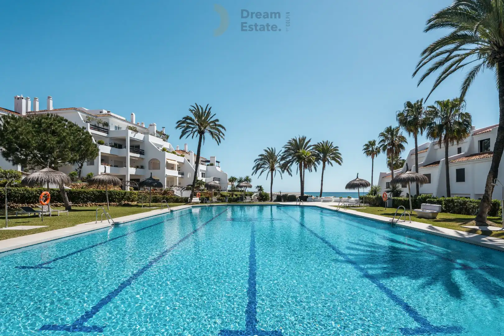 Verfijnd appartement aan het strand van de Golden Mile te Marbella. foto 8