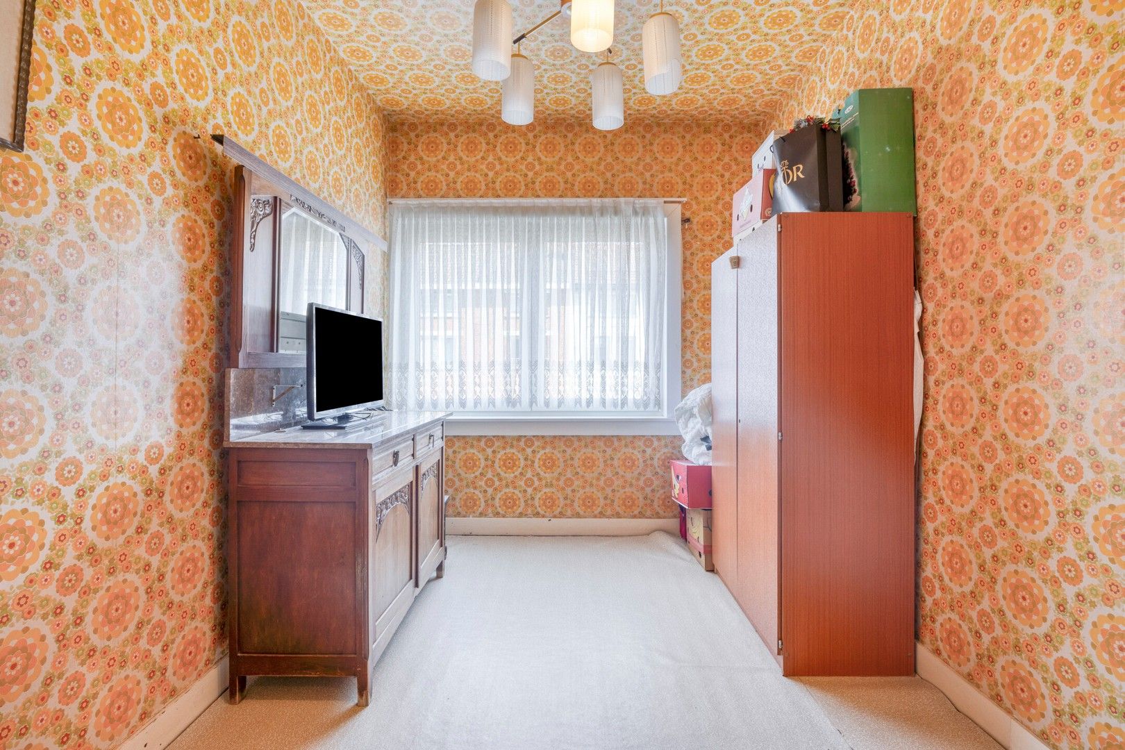Op te knappen woning met oprit en tuin nabij de Gentbrugse Meersen foto 21
