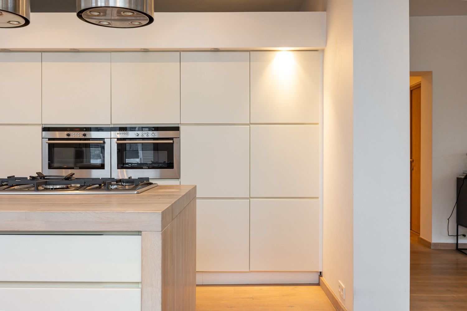 Stijlvol appartement op absolute topligging in historisch Antwerpen foto 12