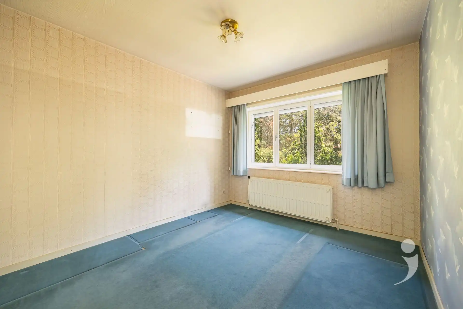 Ruime te renoveren woning!  foto 18