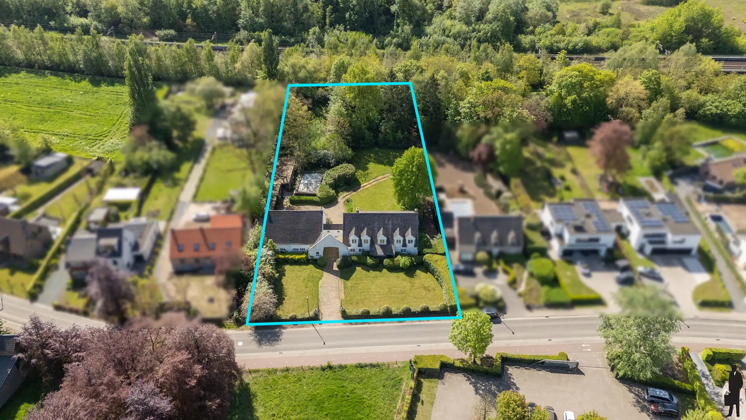 Uniek landhuis met ruim bijgebouw op riant perceel van 4.855 m², pal zuid georiënteerd foto 29