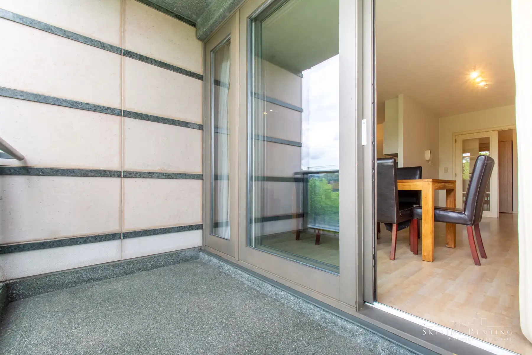 2 slaapkamer gemeubeld appartement met 2 terrassen foto 6