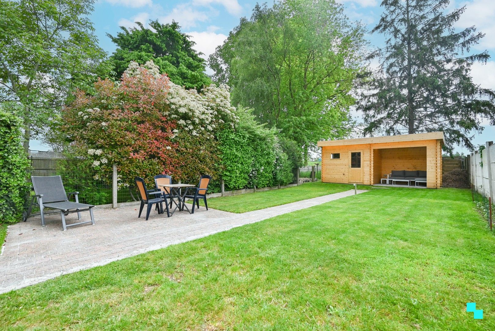Charmante gerenoveerde woning te Harelbeke foto 25