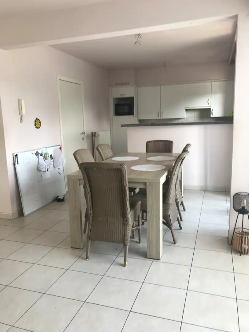 Prachtig appartement met open keuken, 2 terrassen en garage foto {{pictureIndex}}