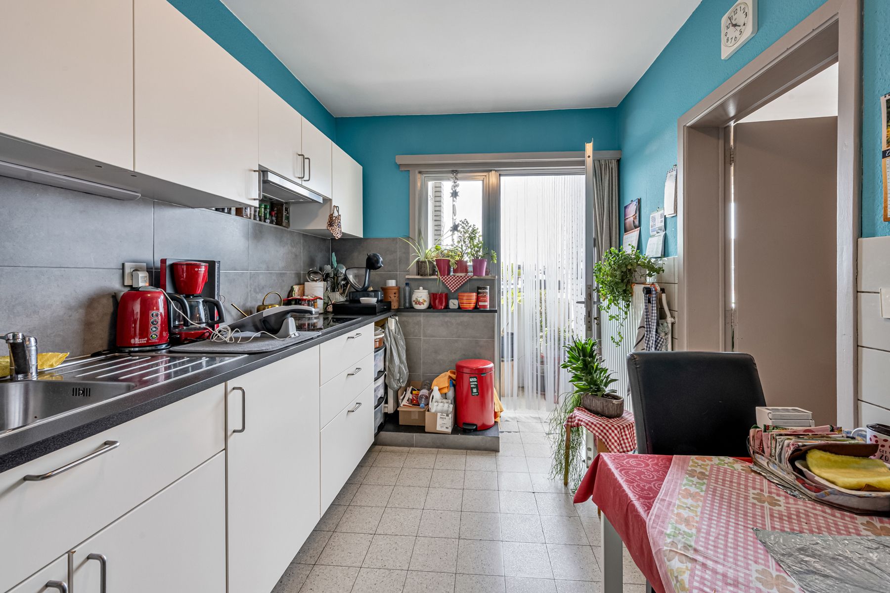 Opbrengsteigendom met 3 appartementen + handelsruimte foto 9