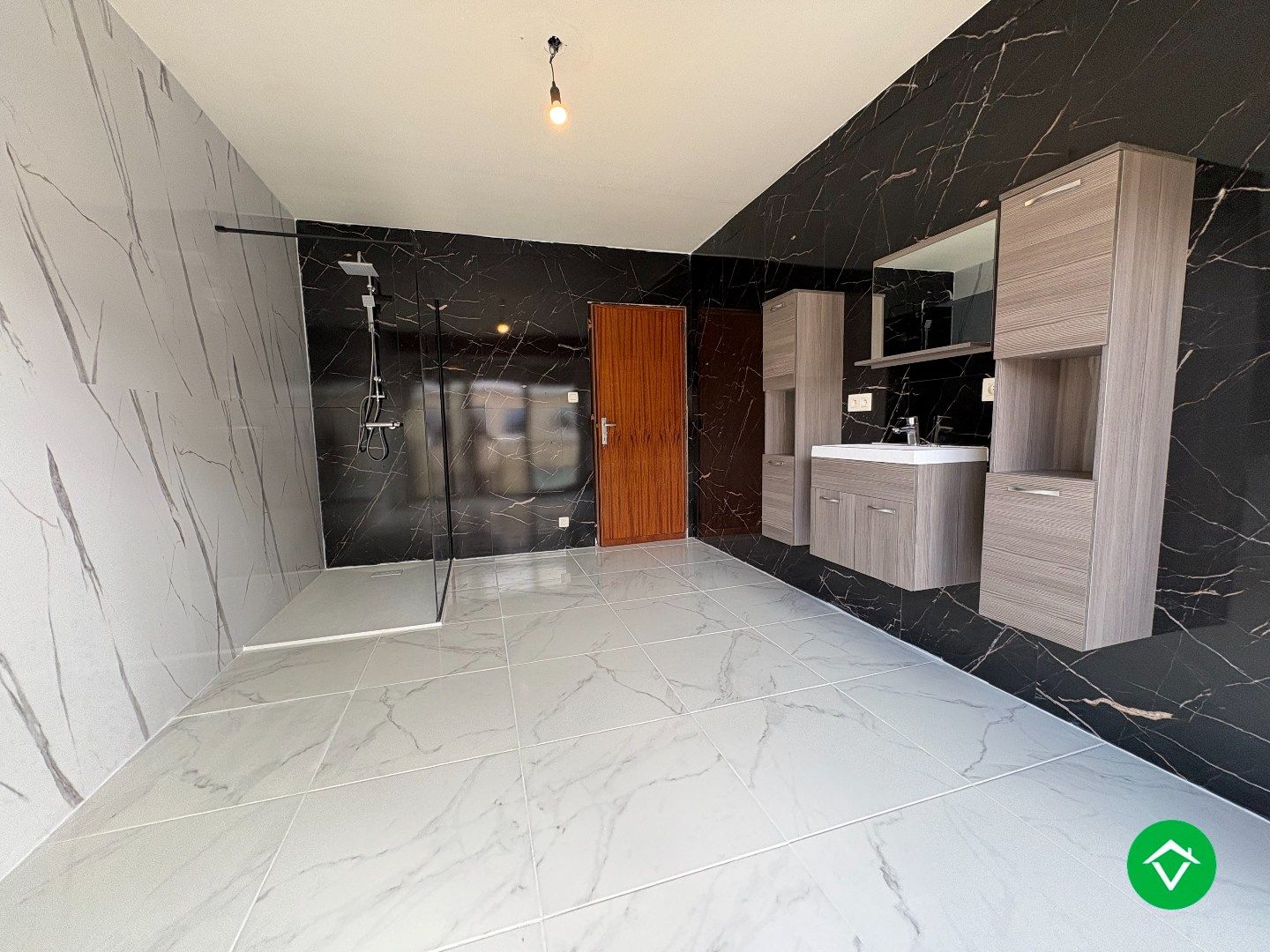  Te koop: Uniek gebouw met 2 appartementen, garage en ruime tuin – hartje Nieuwpoort-Stad foto 24