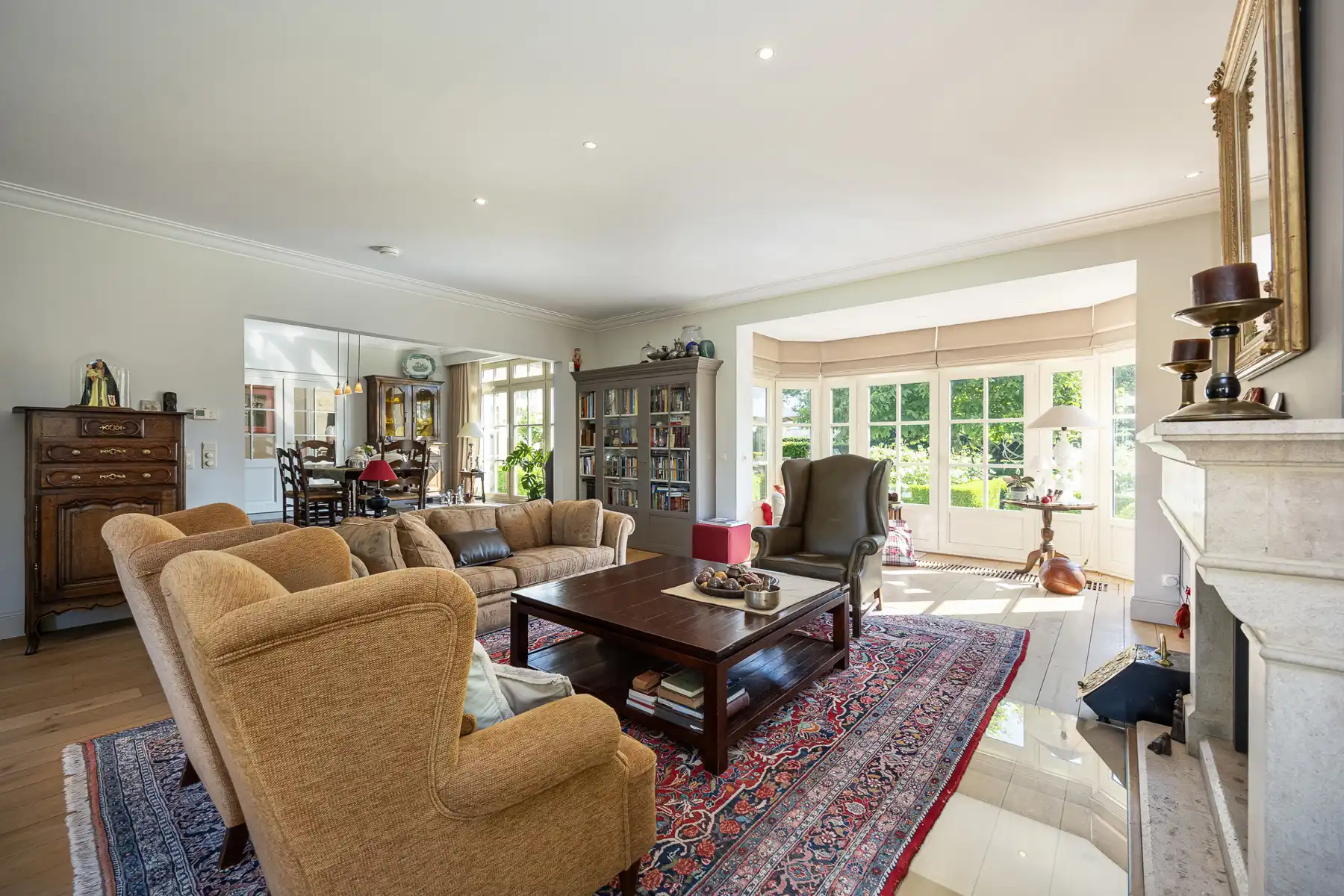 Ruime villawoning met 4 slaapkamers en noordoost georiënteerde tuin op een perceel van ca 6.155m² op een rustige locatie in Hoogstraten (Meerle). foto 5