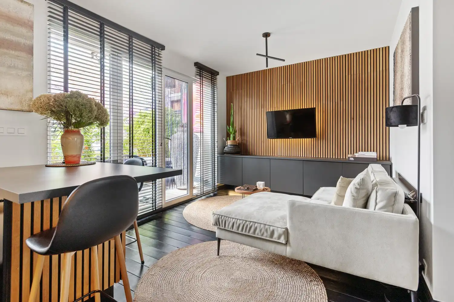 Instapklaar appartement (50 m²) met prachtig 'Ibiza Bohemian' terras nabij Zurenborg foto 13