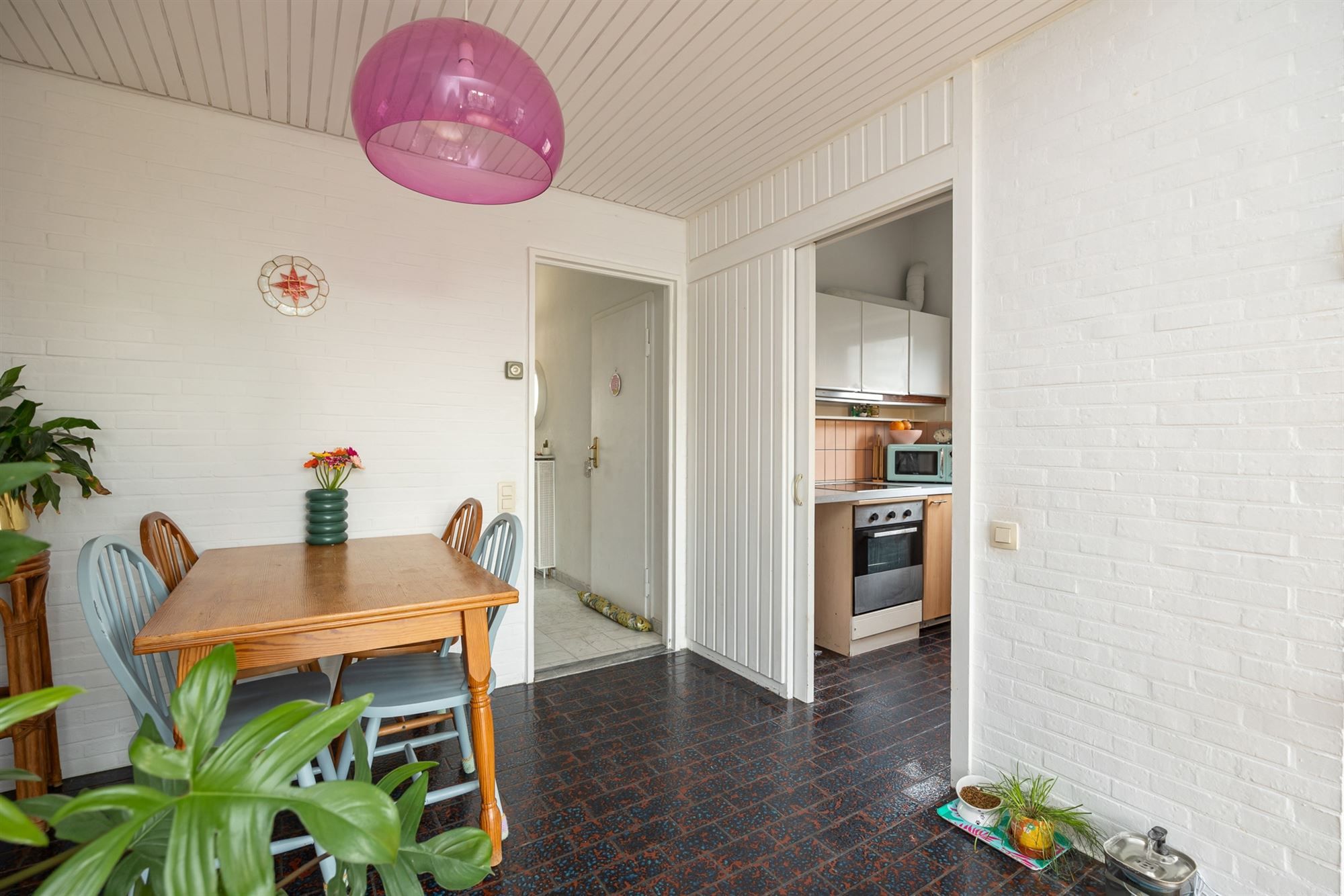 Lichtrijk appartement met twee slaapkamers foto 6