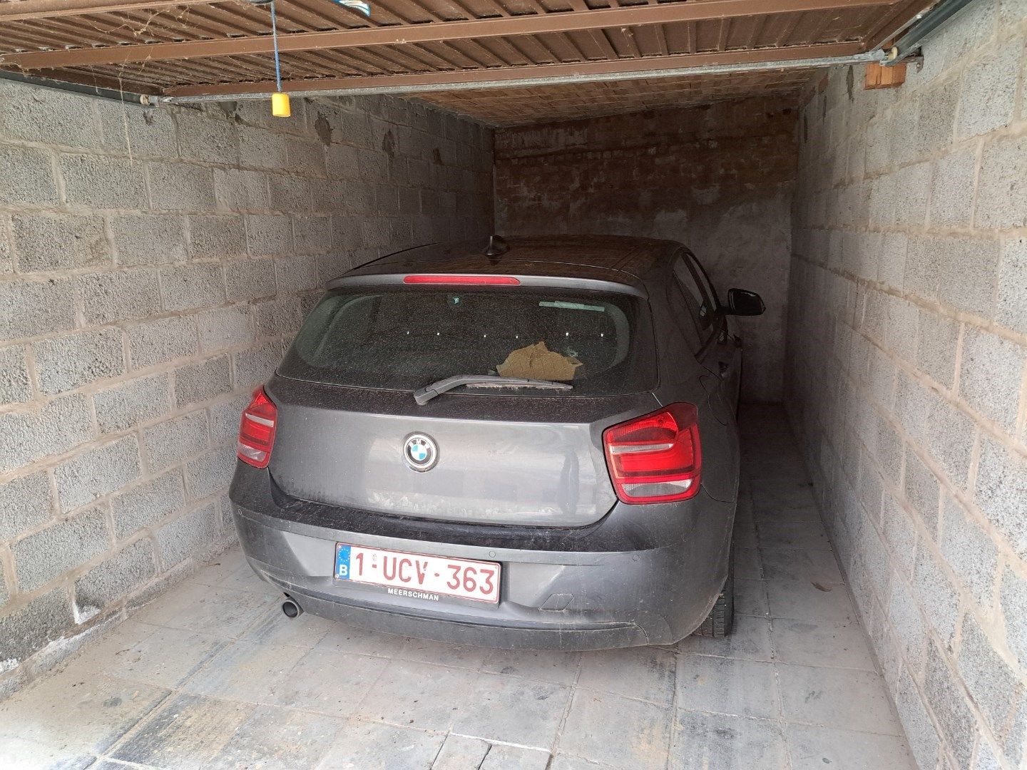 CENTRAAL GELEGEN GESLOTEN GARAGEBOX TE KOOP IN KOKSIJDE  foto 1