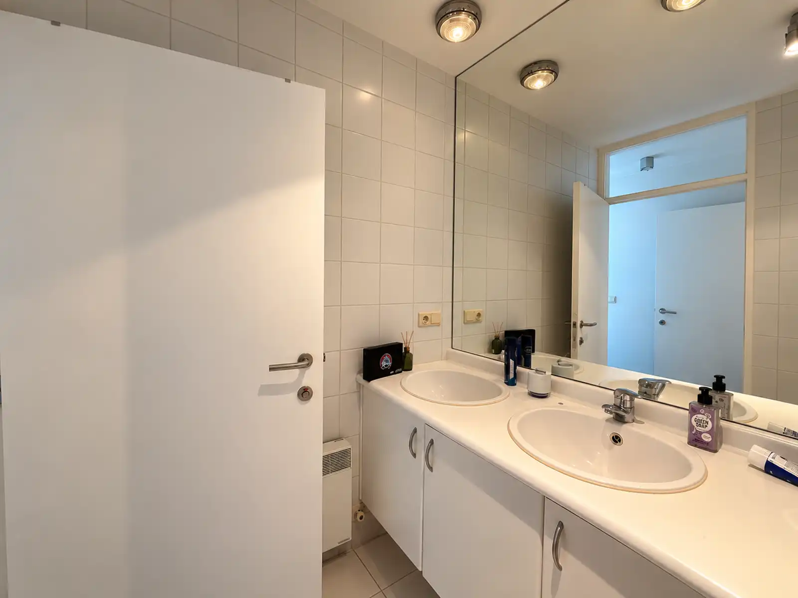 Lichtrijk appartement met 2 slps en ruim zonneterras foto 8