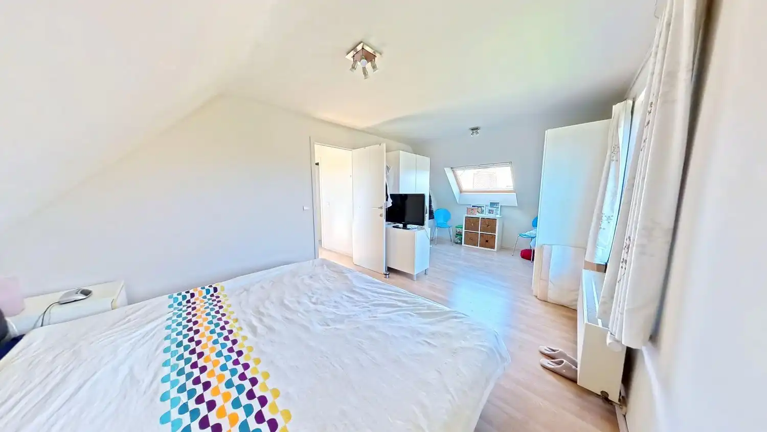 Ruime woning met 3 slaapkamers met prachtig zicht op de Koppenberg! foto 8