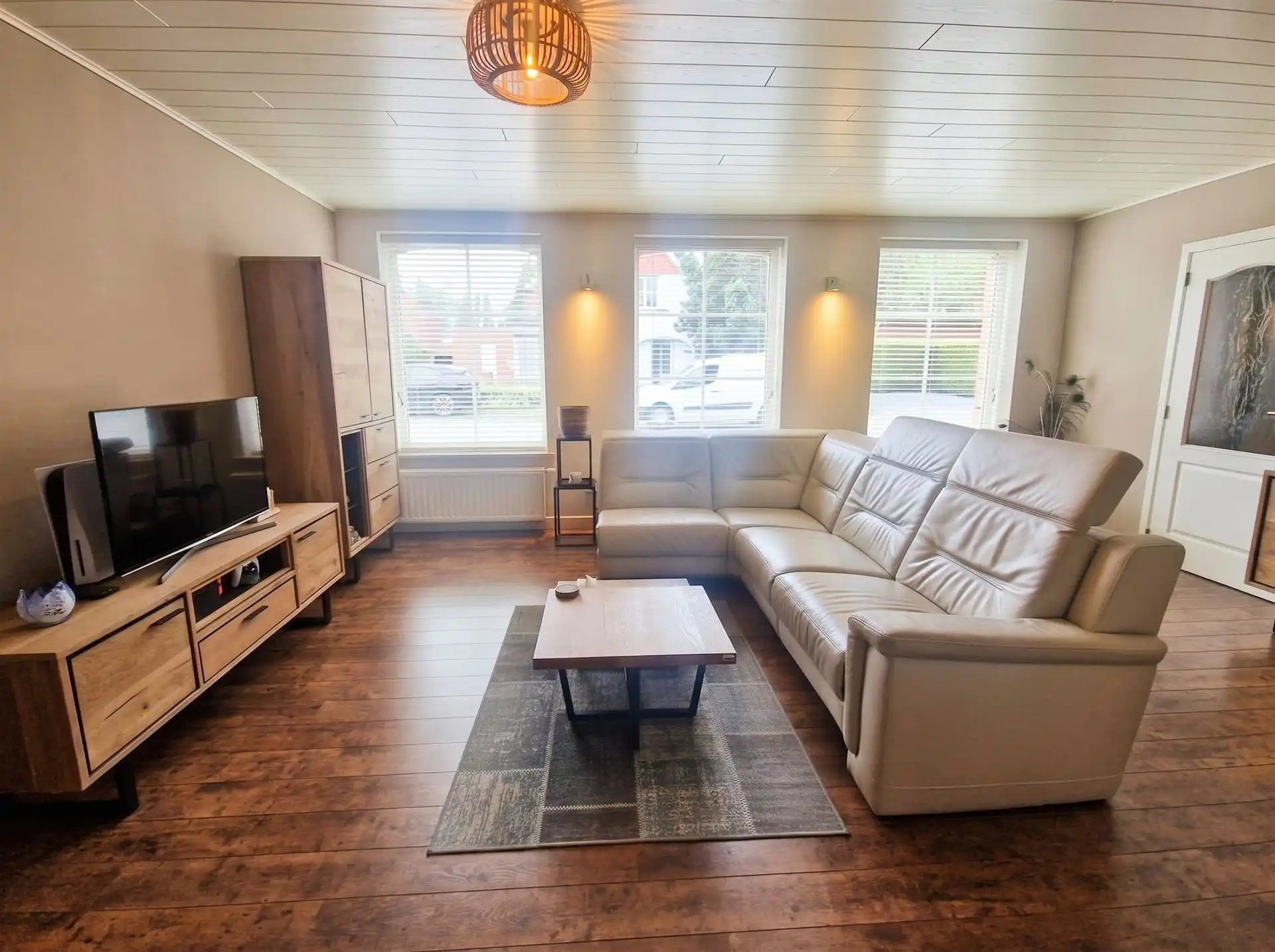 Instapklare, zeer verzorgde woning gelegen te Schriek, op de grens met Putte. foto 3