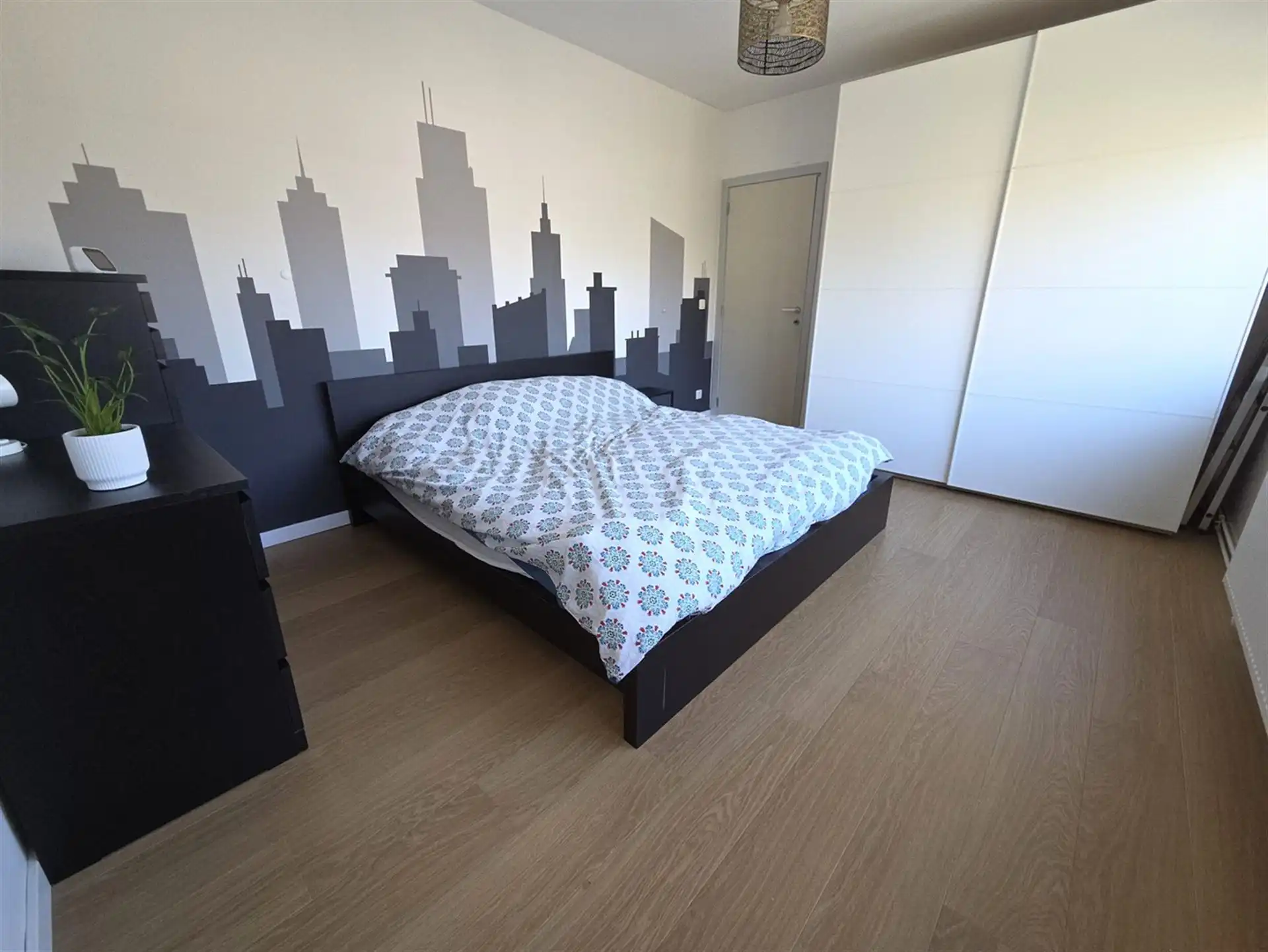 Zeer rustig gelegen woning in Mariaburg, gerenoveerd en voorzien van 3 slaapkamers en ruime garage aanbouw foto 5
