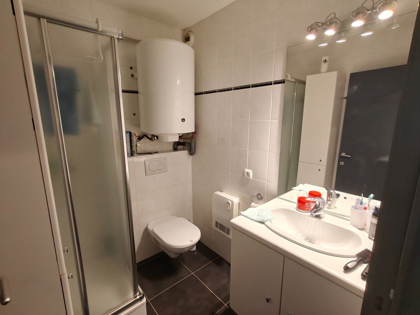 Zeer gezellig ingericht appartement met zijdelings zicht op zee foto 4