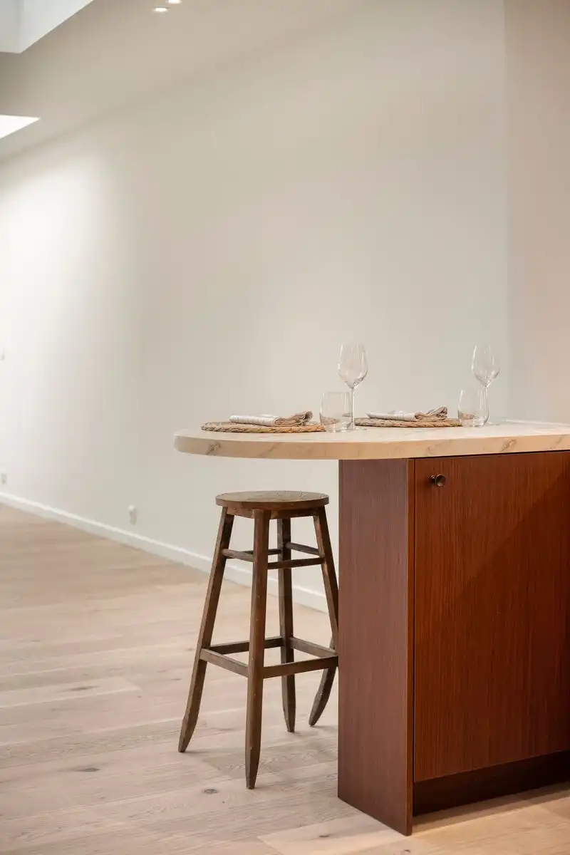  Prachtig vernieuwde woning te koop in centrum Kortrijk foto 4