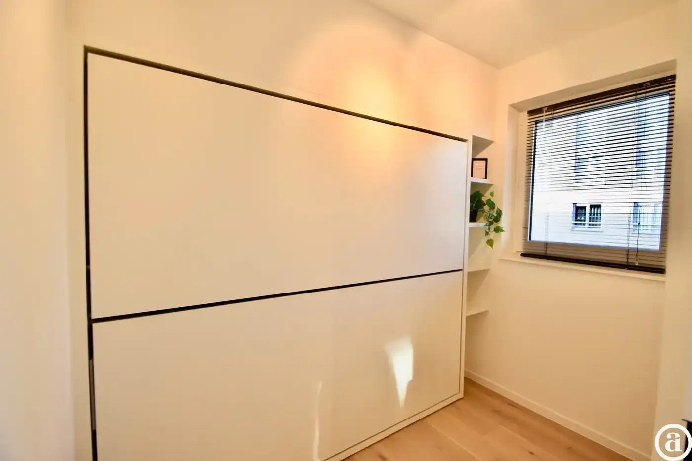 Instapklaar hoekappartement op enkele stappen van het centrum foto 13