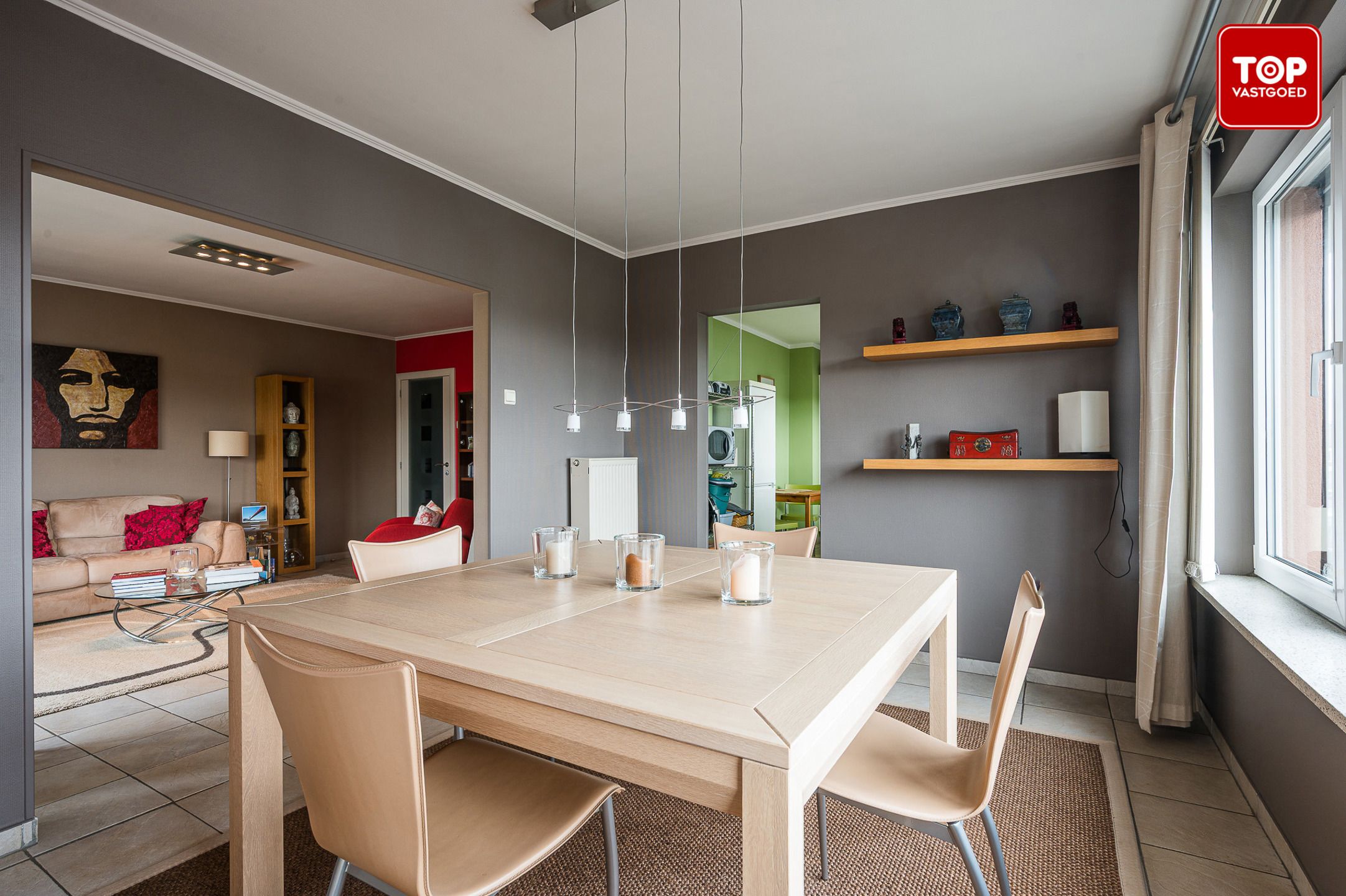 Instapklaar 2-slaapkamer appartement met garage en terras.  foto 8