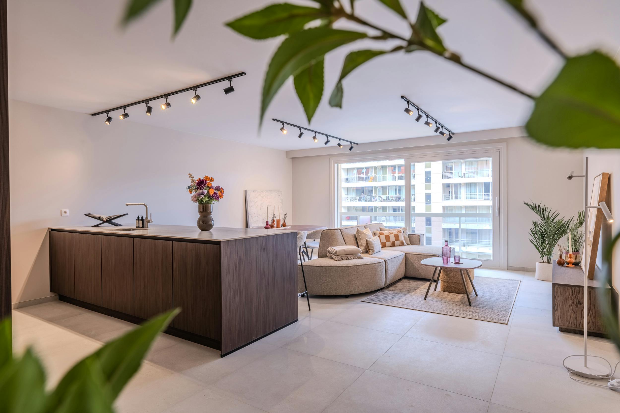 Prachtig gerenoveerd appartement met twee slaapkamers foto 11