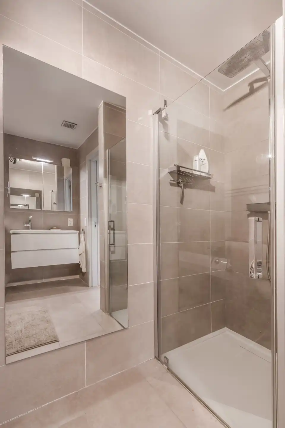 Instapklaar duplexapp. met terraskamer in centrum Schilde foto 22