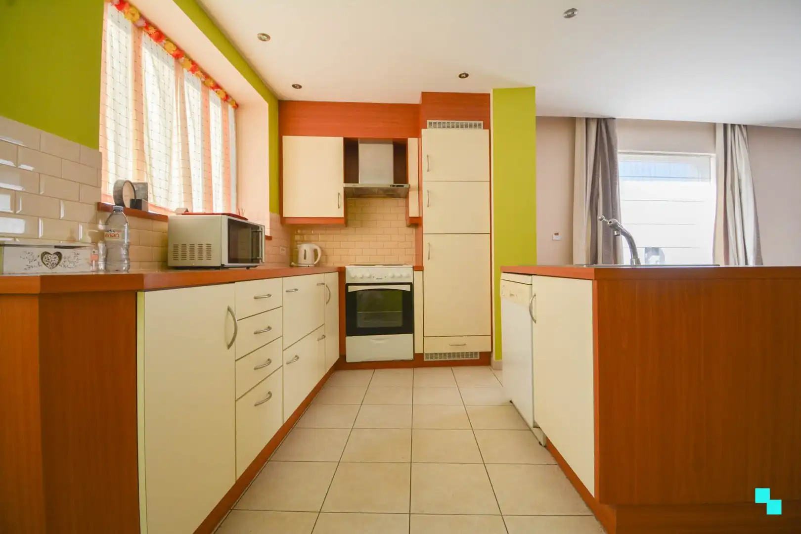 HOB op hoekperceel in centrum Hooglede foto 10