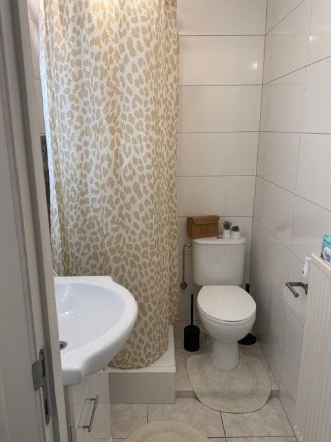 Knus 1 slaapkamer appartement te koop in het centrum van Maasmechelen, ideaal als investering! foto 8