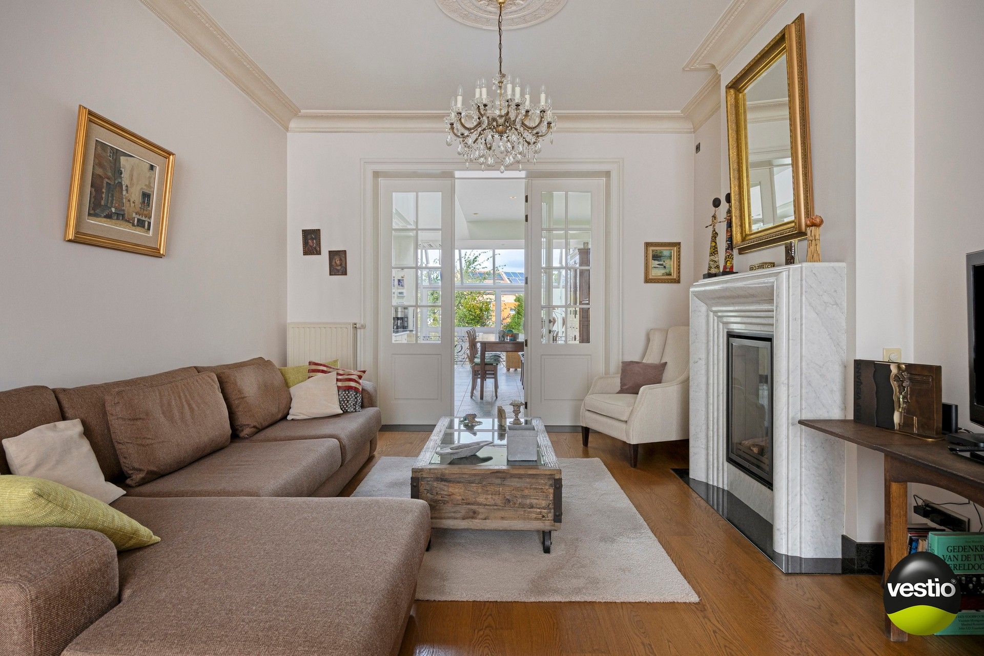 Instapklare herenwoning met garage en knappe stadstuin op topligging in Hasselt. foto 5