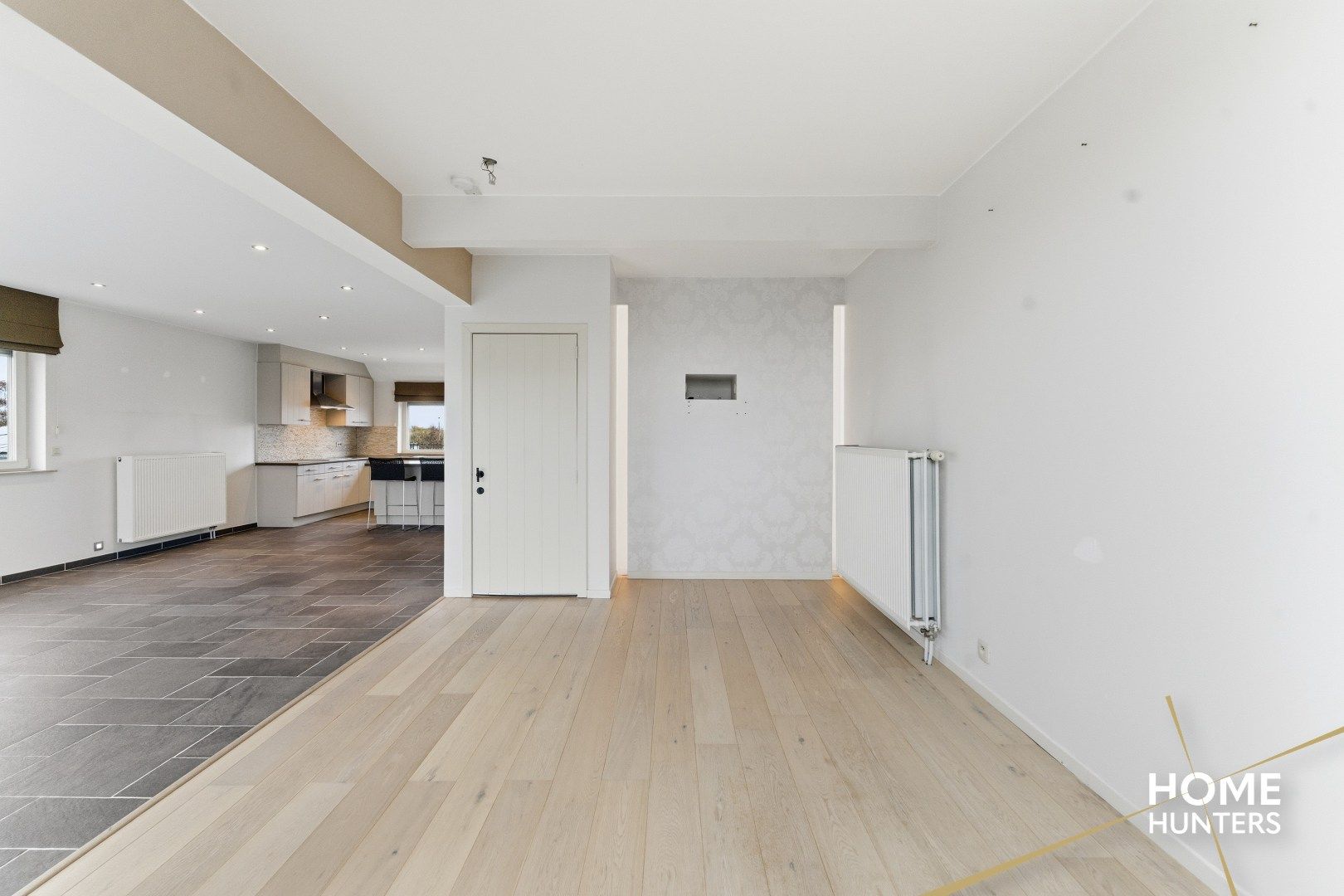 Stijlvol duplex appartement met 3 slaapkamers in hartje Kortemark! foto 6