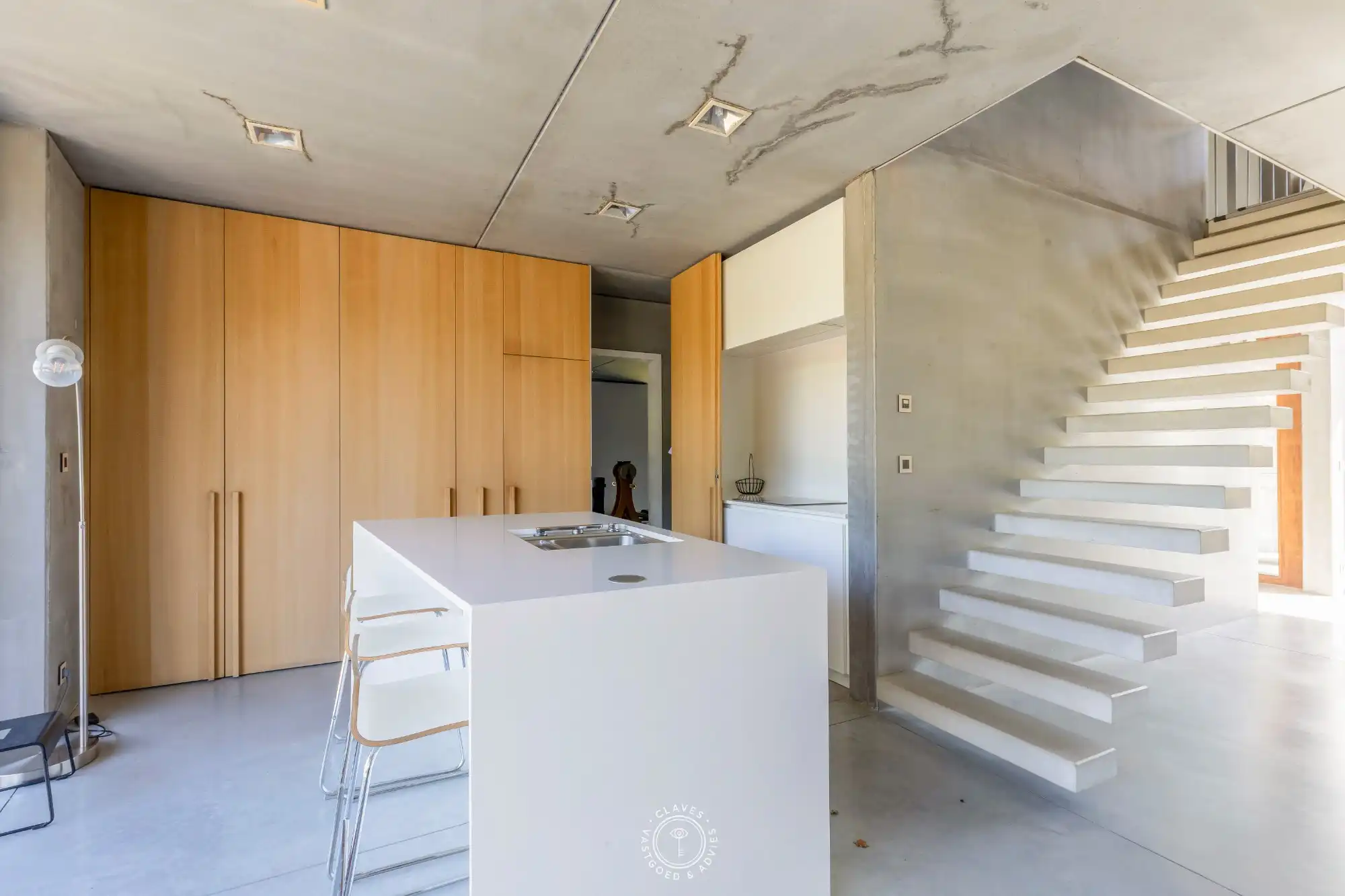 Architecturaal pareltje met praktijkruimte foto 14