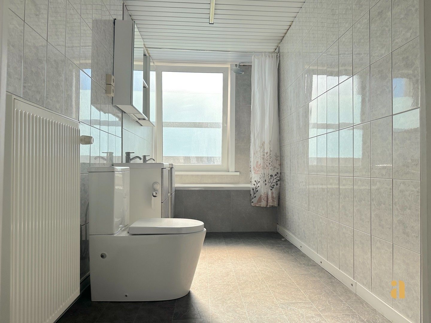 Karaktervol herenhuis waar licht, ruimte & zon elkaar ontmoeten foto 22