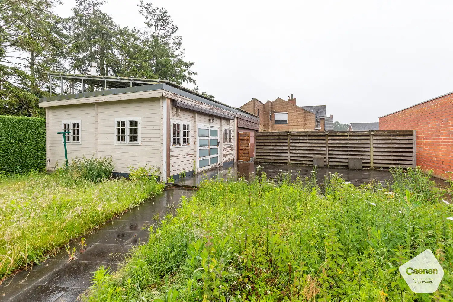 Uitzonderlijk ruime eigendom met wonen en werken onder één dak foto 19