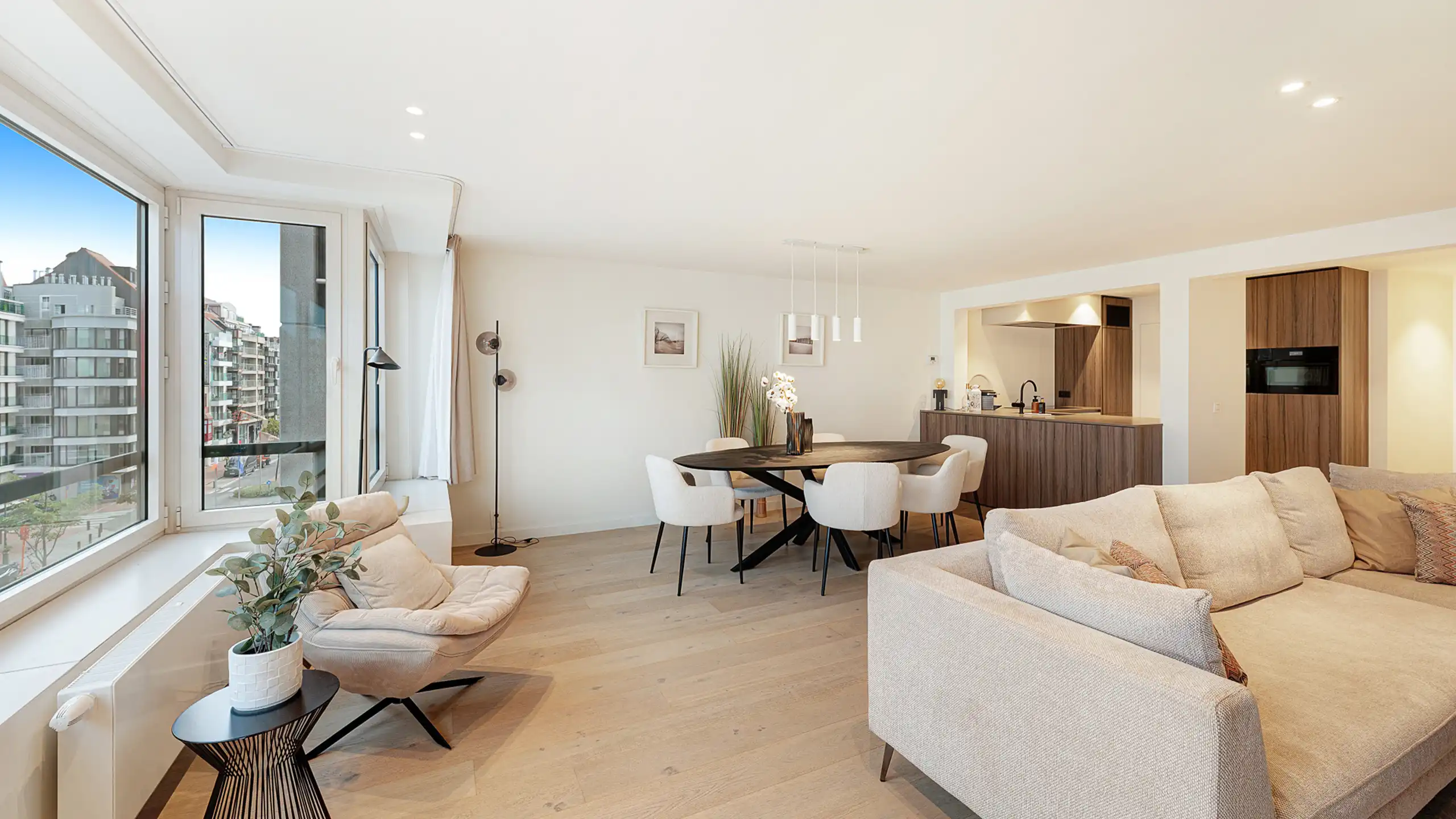 Uitzonderlijk ruim en lichtrijk wonen in het hart van Knokke foto 8