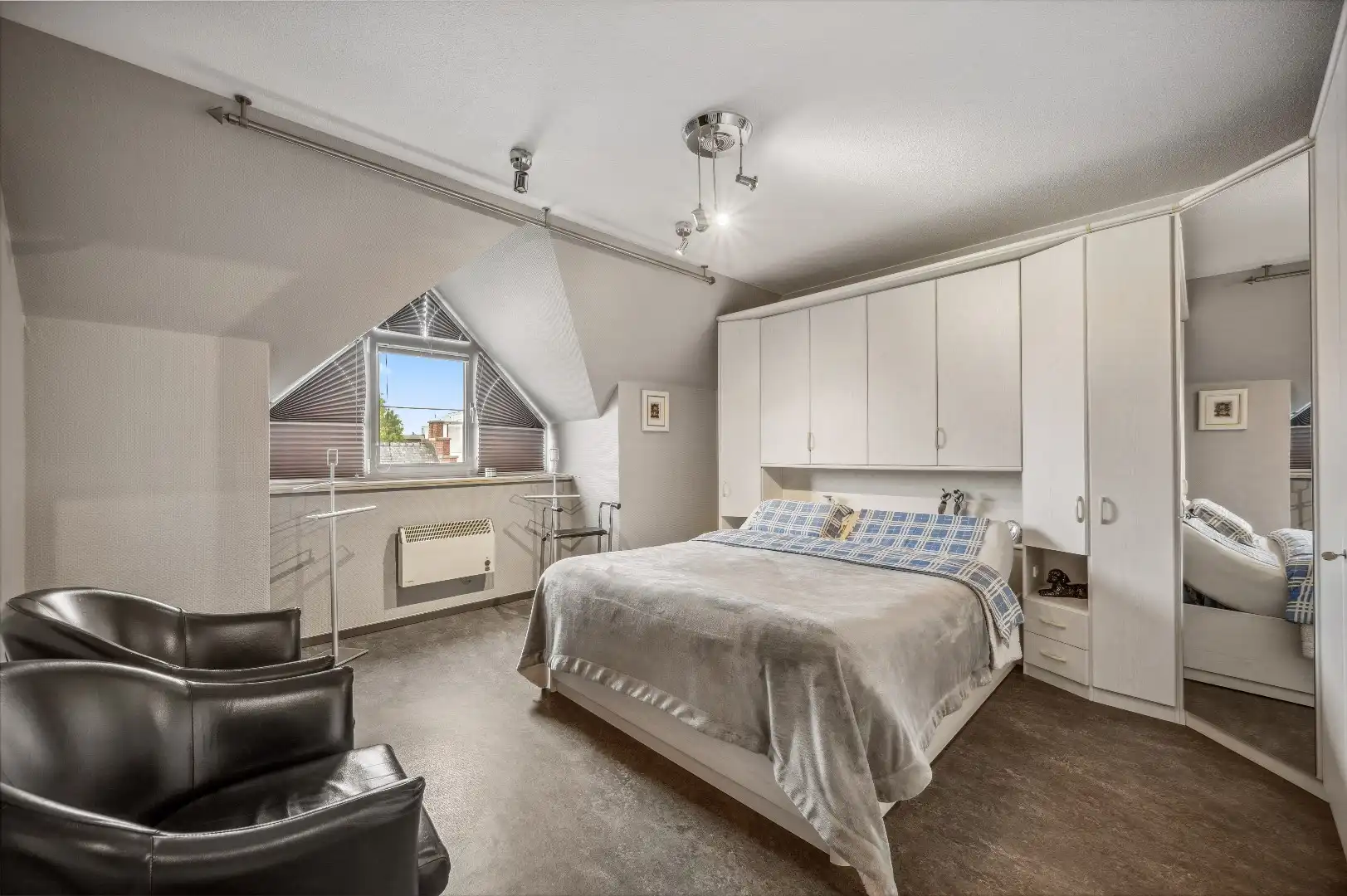 Instapklaar appartement te centrum Tienen foto 14