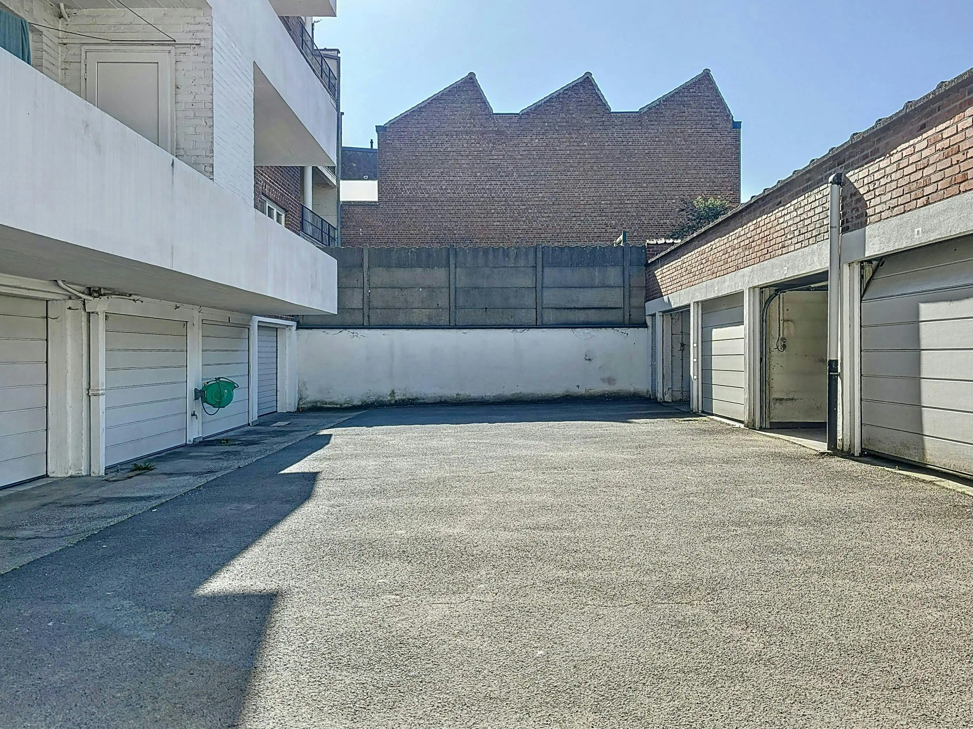 Garage te koop in Kortrijk! foto 3