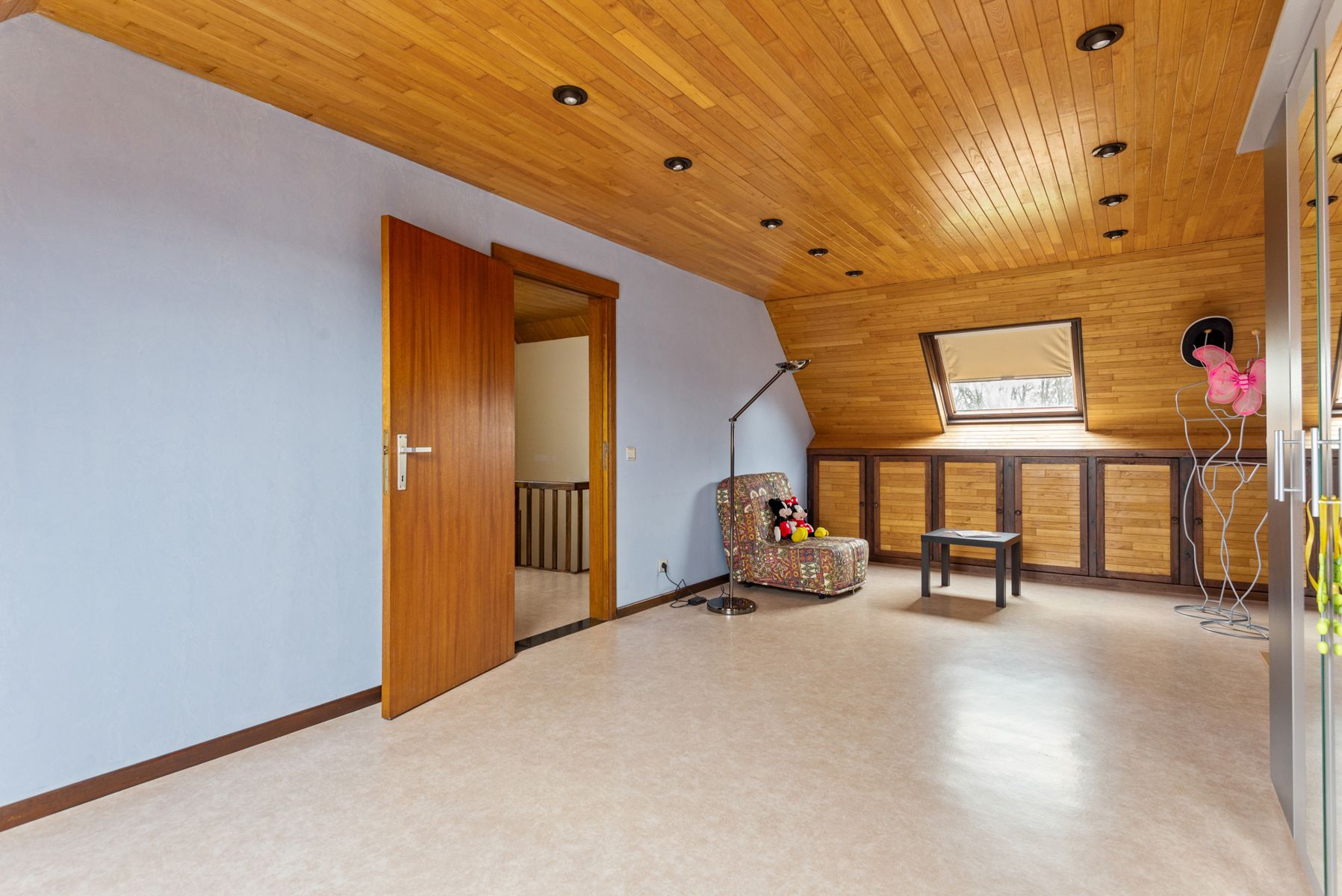 Kom de ruimte ontdekken in en achter deze halfopen bebouwing foto 26