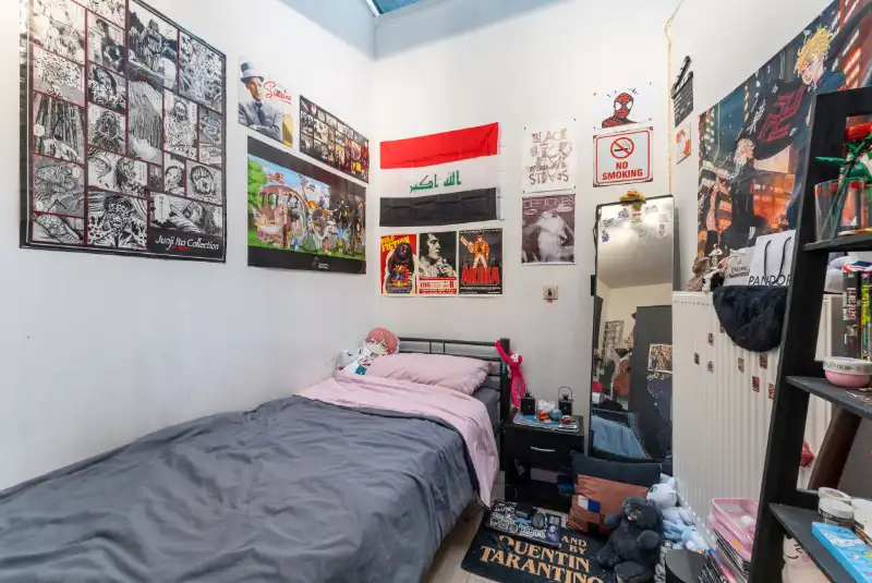 Genoveerd appartementsgebouw met drie appartementen en handelsruimte foto 14