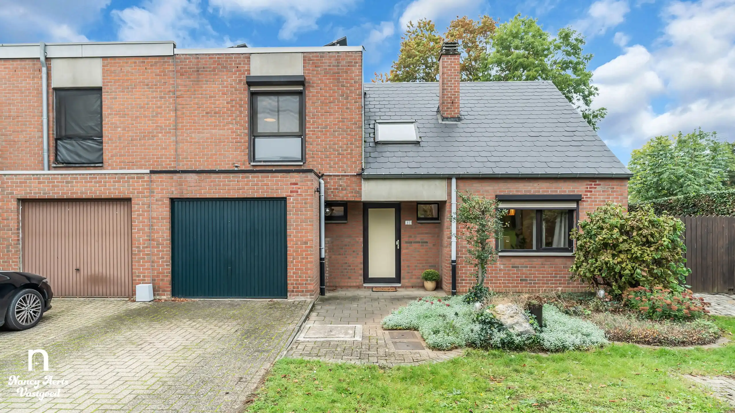 Halfopen gezinswoning met 3 slaapkamers en zonnige tuin foto 28