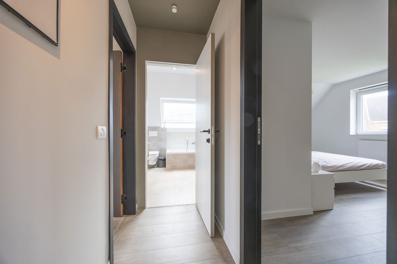 Recente vrijstaande villa op een royaal perceel (1044 m2) foto 14