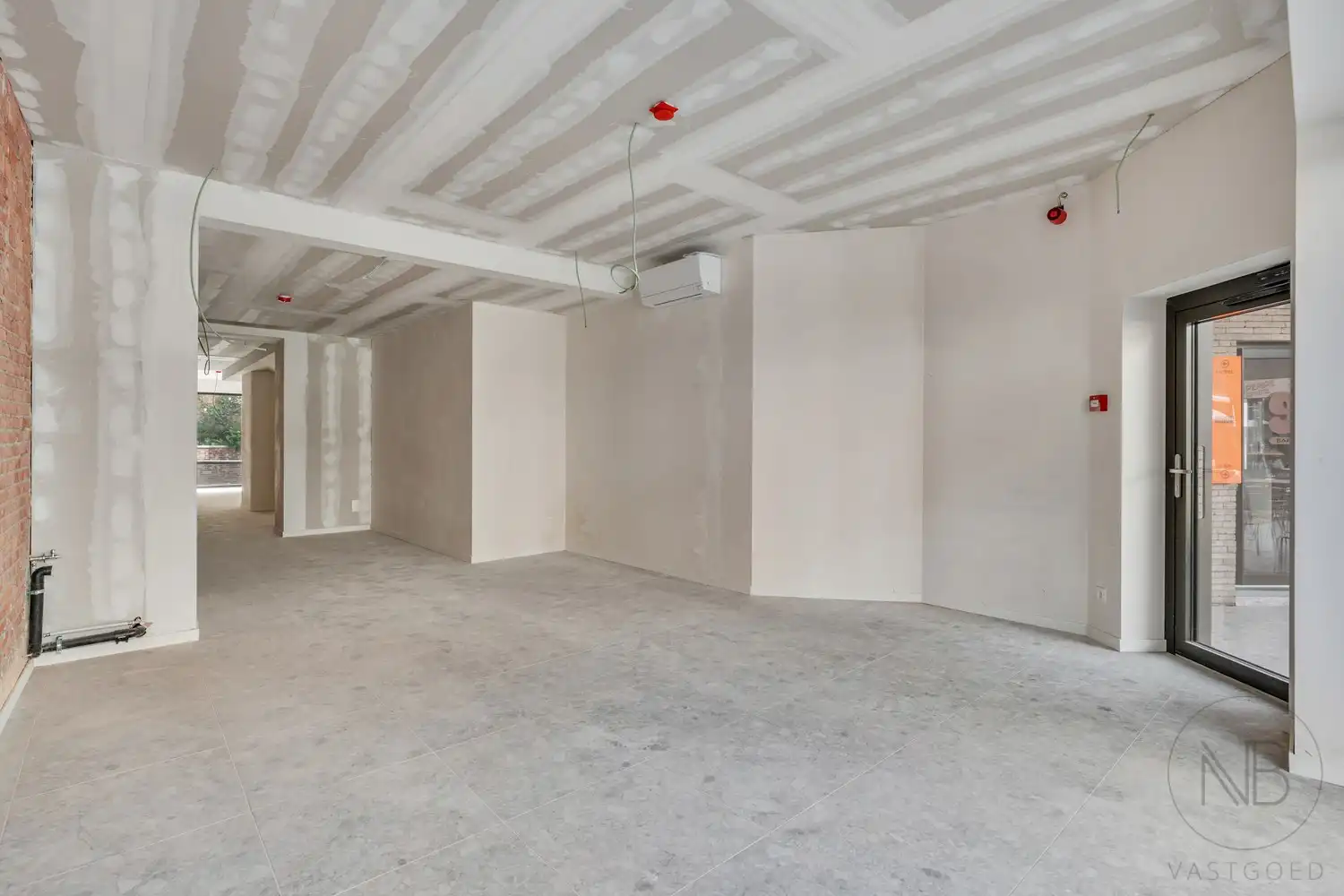 Commercieel pand te huur in hartje Hasselt foto 7
