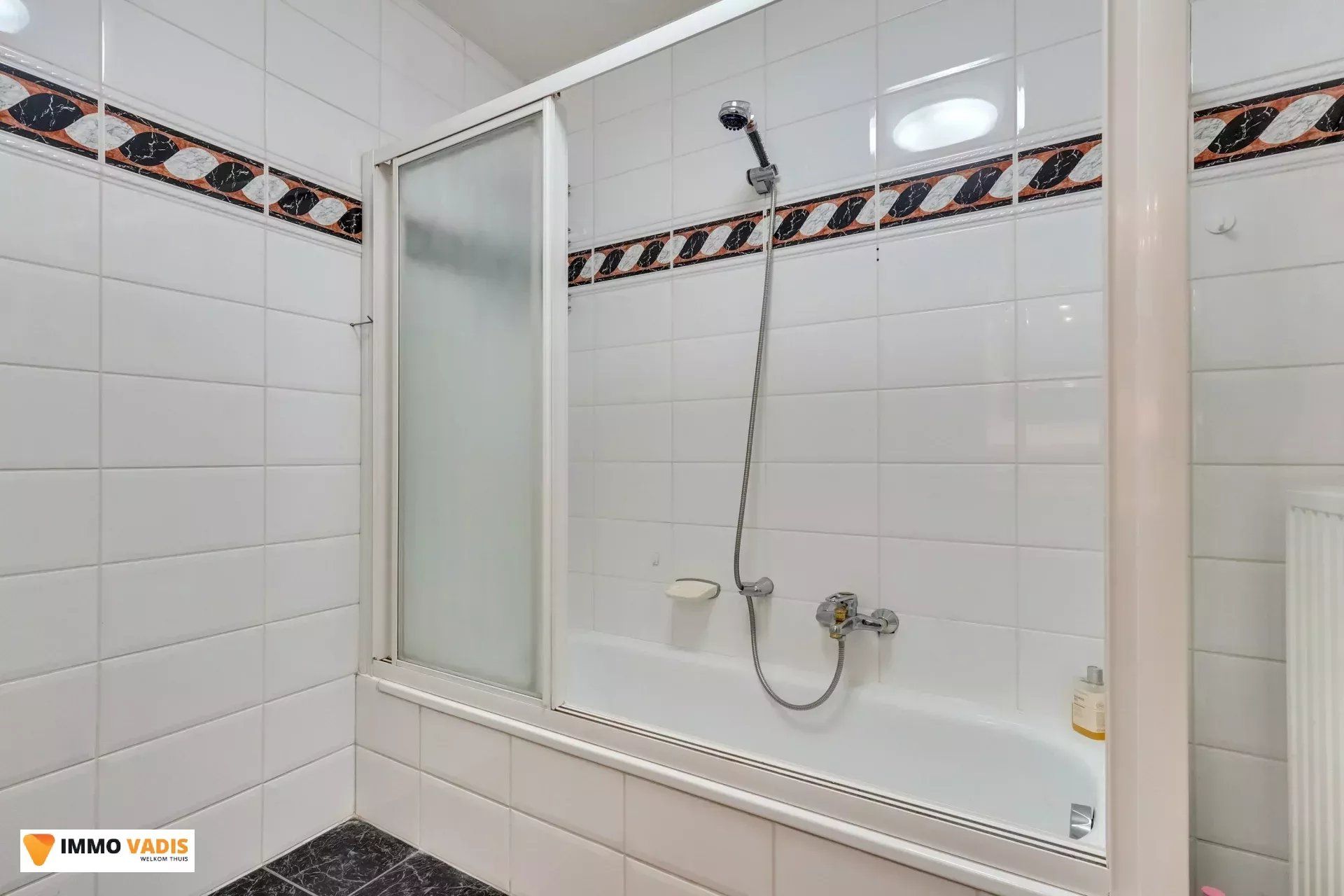 Ruim appartement in centrum Bilzen foto 11