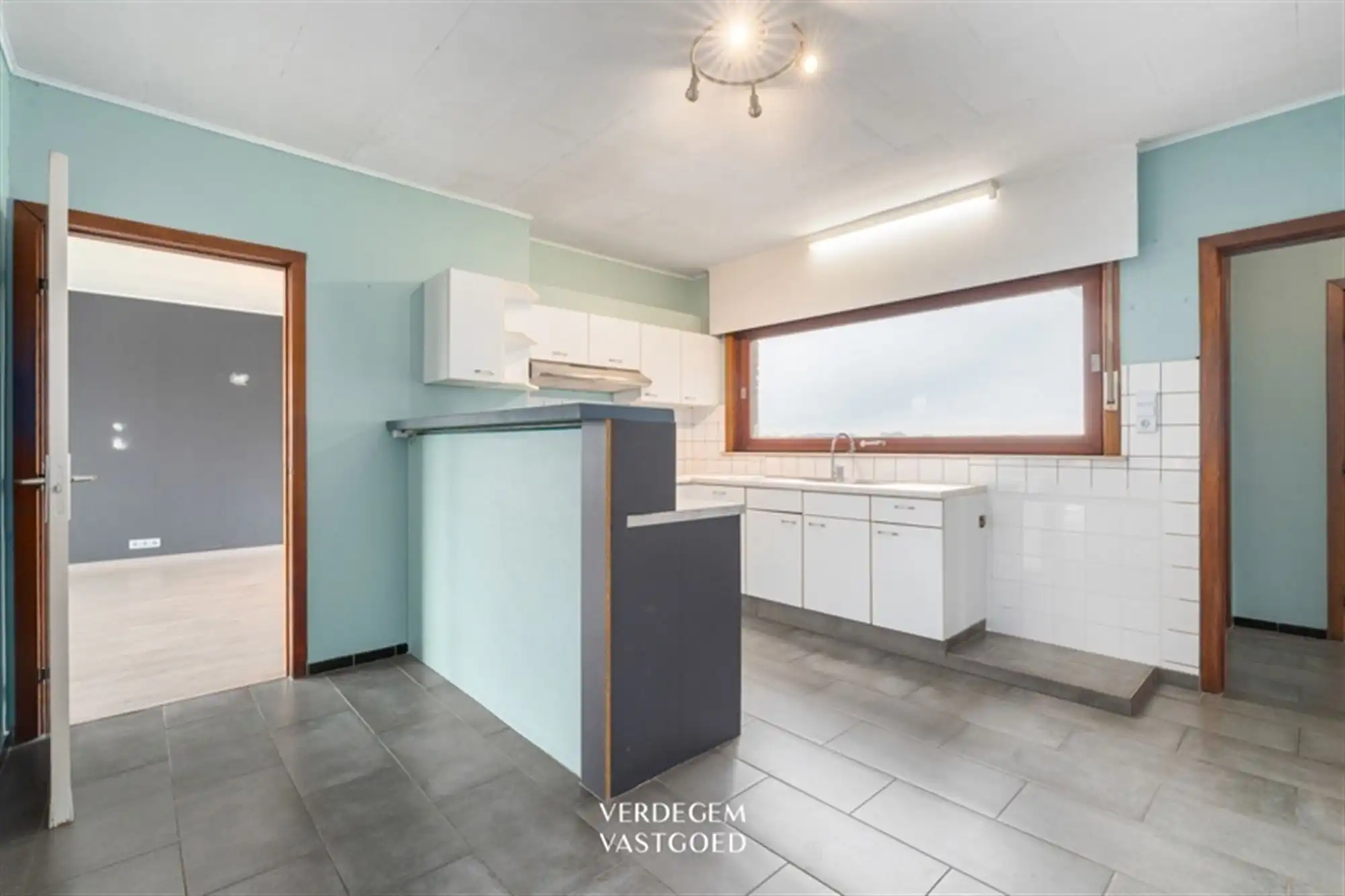 Vrijstaande bungalow met weidse zichten op toplocatie foto 7